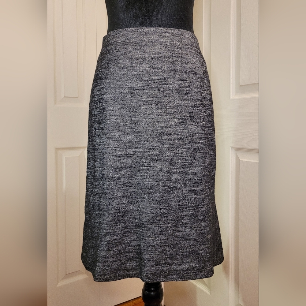 ANN TAYLOR  Wool Pencil Skirt Ruffle Back Marled Knit Dark Gray White Mix Size 4
